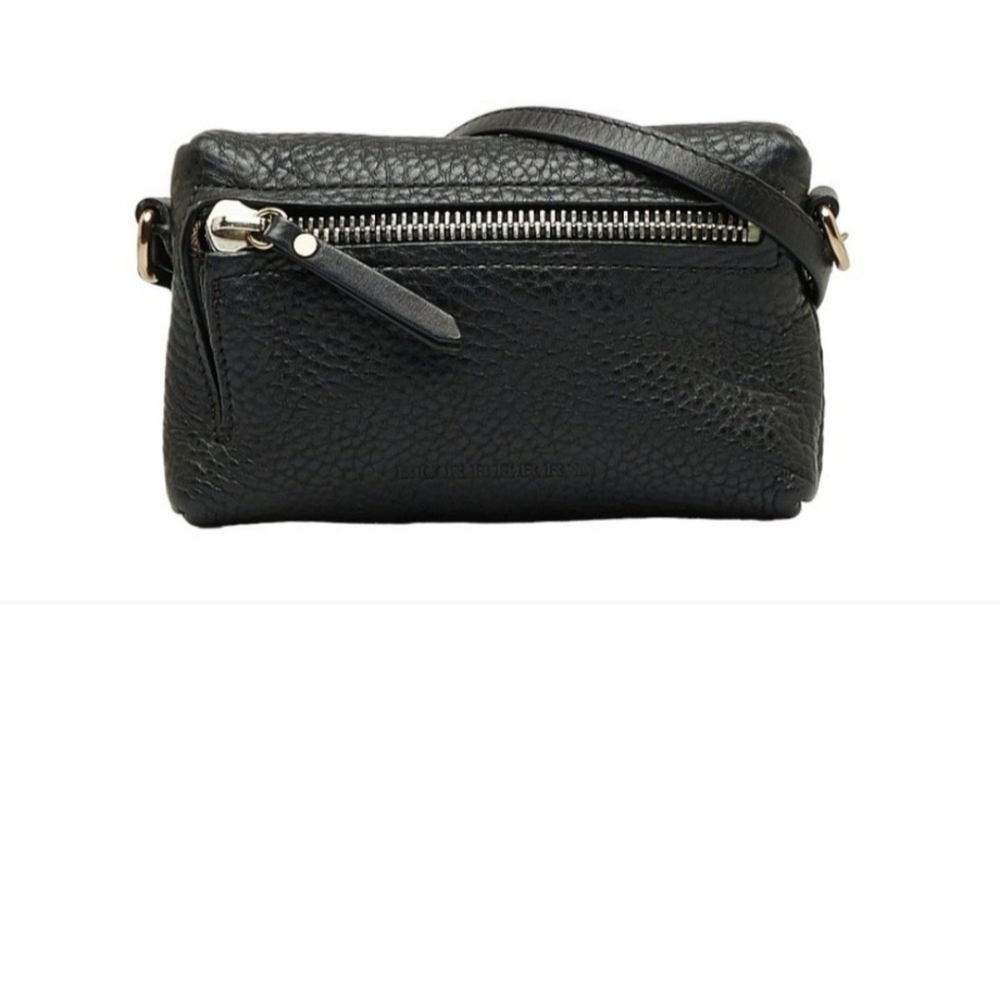 Burrberry mini pebbled leather purse never used comes with dust bag..